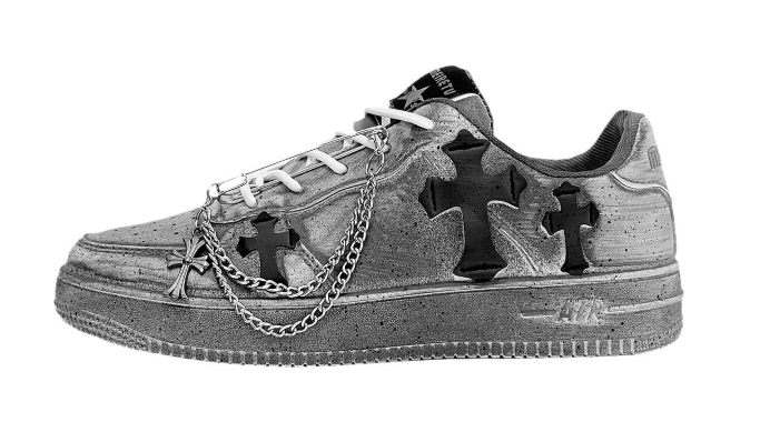 Distressed Cross Patch Low-Top Sneaker