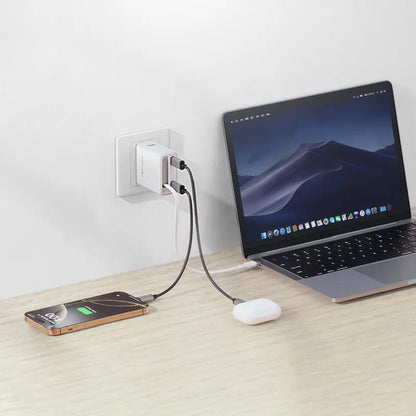 Compact GaN Fast Charger
